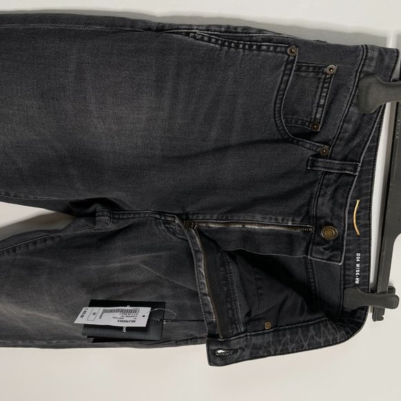 Saint Laurent Faded Skinny High-Rise Stretch-Denim - Picture 4 of 11